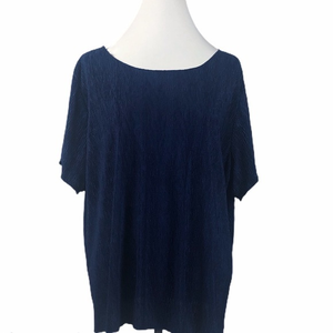 Women’s Top‎ by Connected Women
